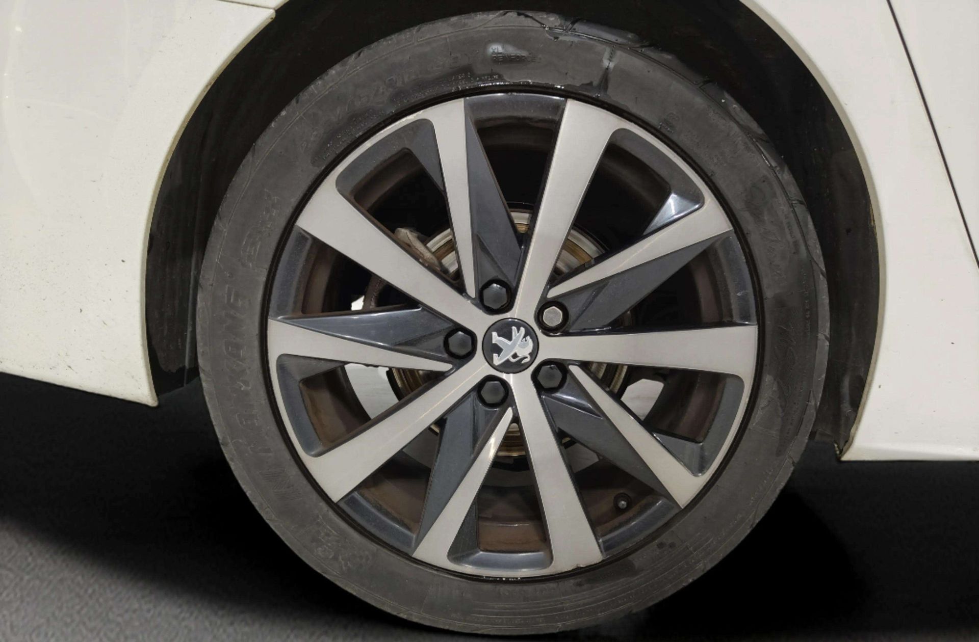 Peugeot 508 BlueHDi 160 GT Line EAT8 - foto 38