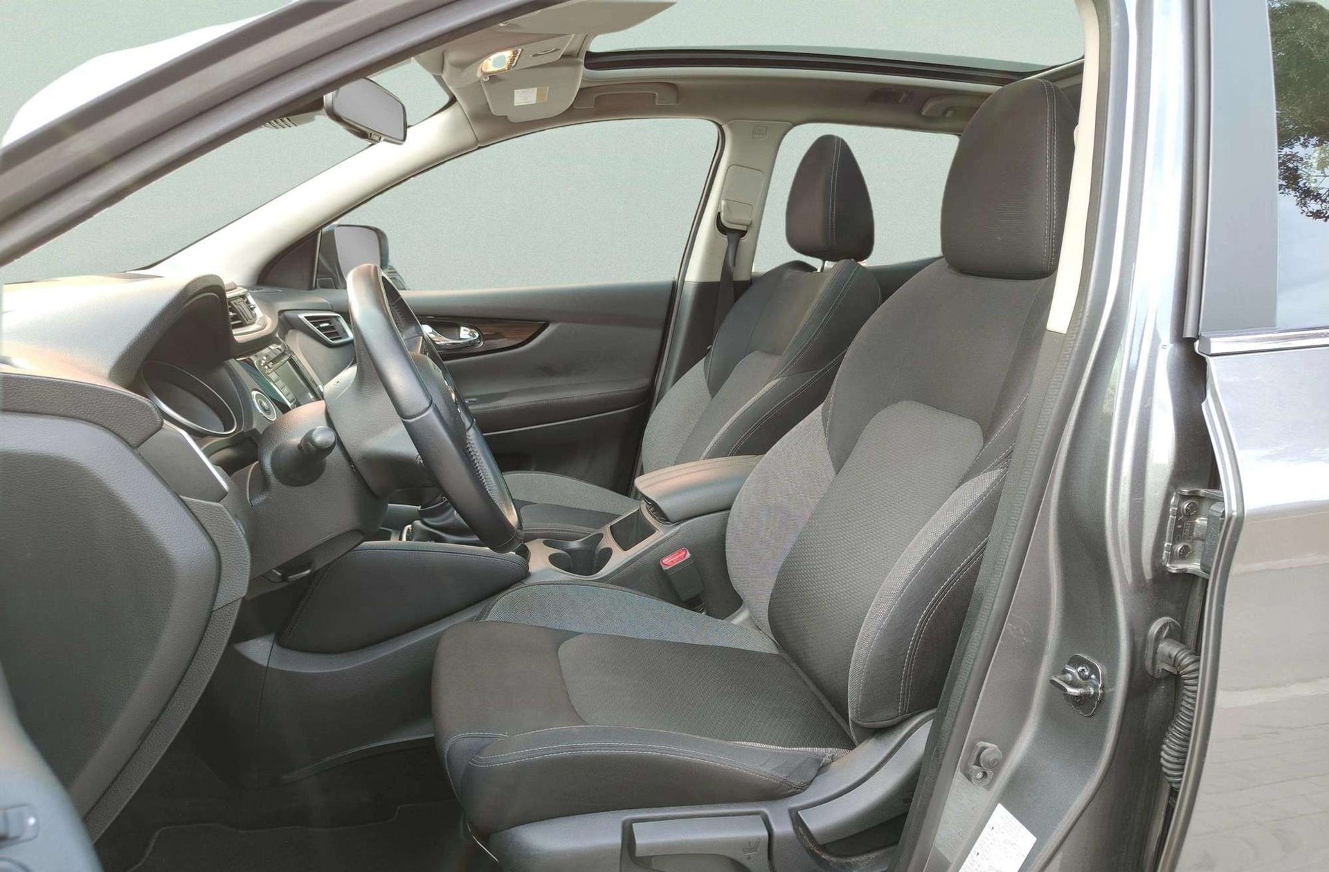 Nissan Qashqai DIG-T 160 N-Connecta 4x2 DCT - foto 12
