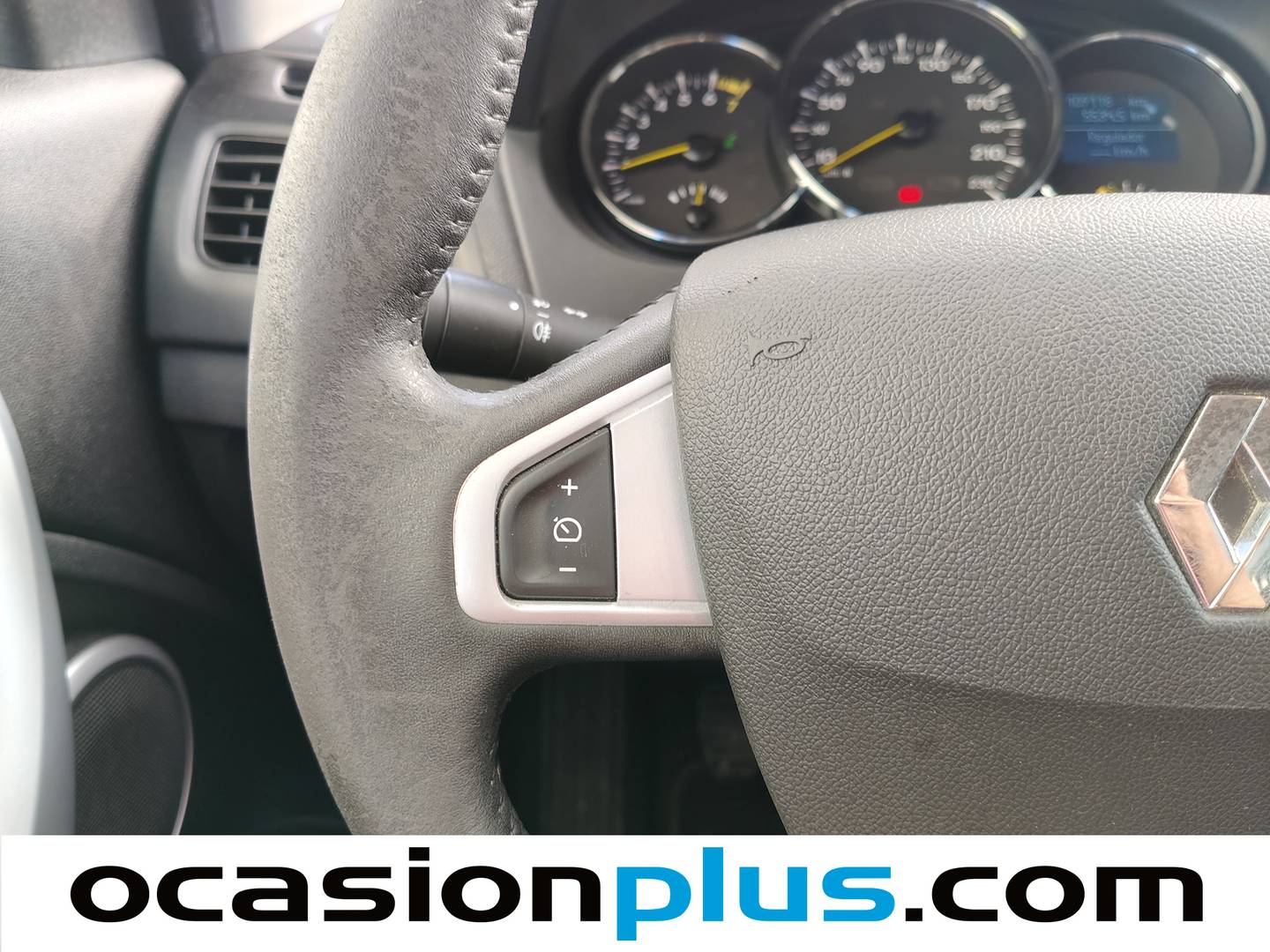 Equipamiento del Renault Fluence Renault Fluence 1.6 16v Dynamique (110 CV)