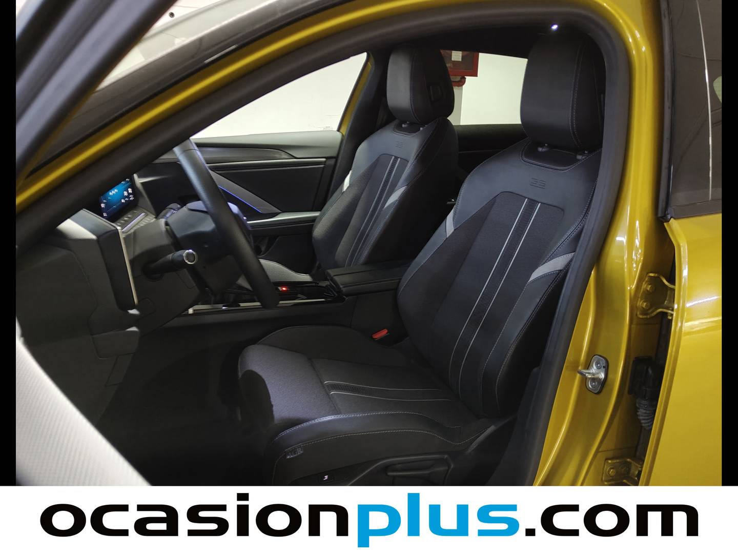 Foto Opel Astra Opel Astra 1.2 Turbo XHT GS (130 CV)