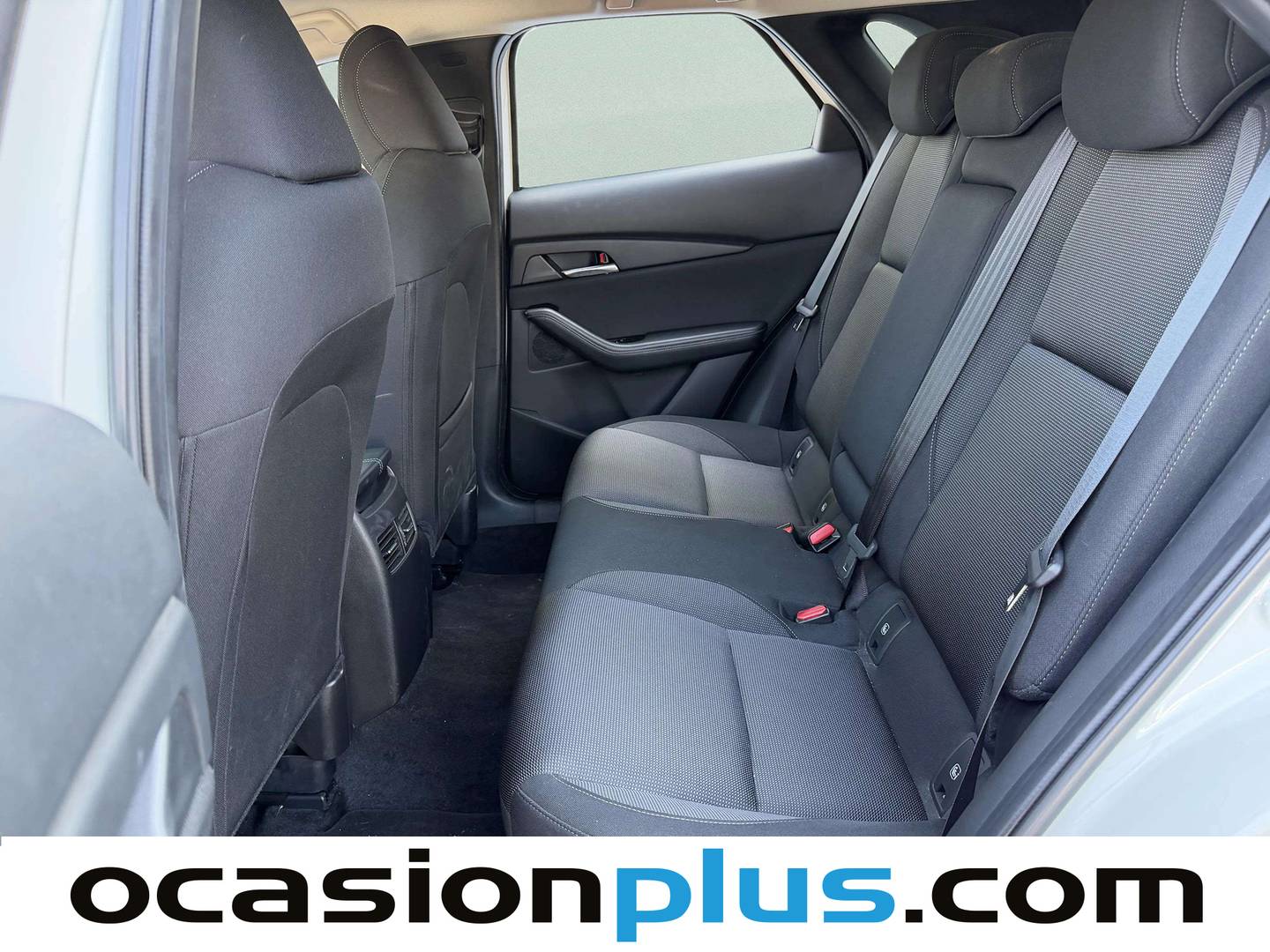 Foto asientos traseros Mazda CX-30 Mazda CX-30 2.0 Skyactiv-X Evolution 2WD  (186 CV)