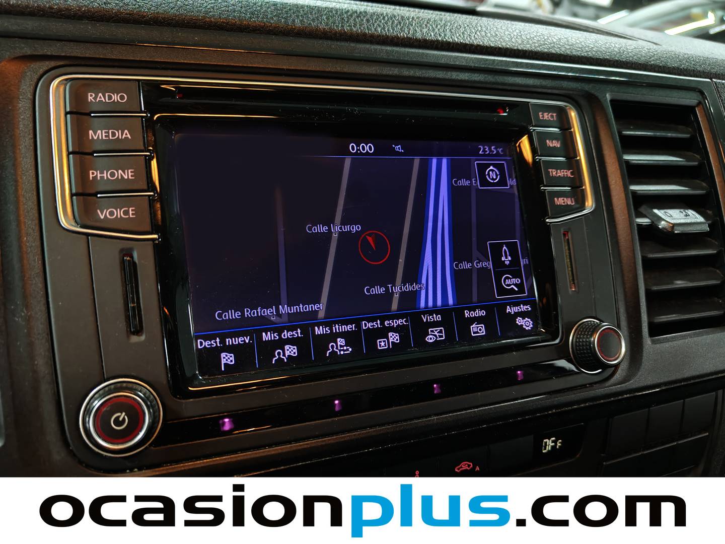 Foto Volkswagen Caravelle Volkswagen Caravelle Comfortline 2.0 TDI Corto BMT (150 CV) DSG 7 Plazas