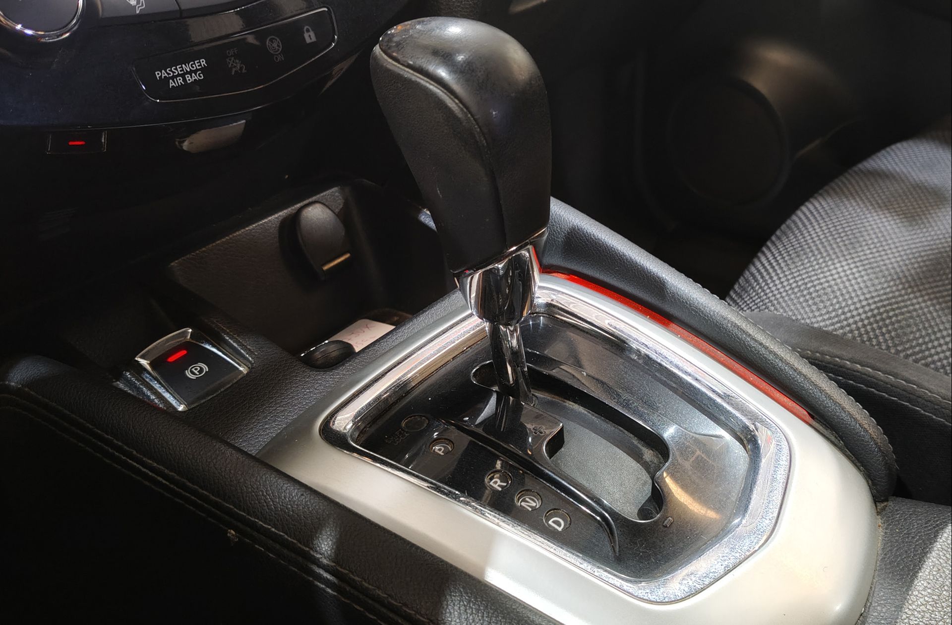 Nissan Qashqai 1.2 DIG-T N-Connecta 4x2 XTronic - foto 5