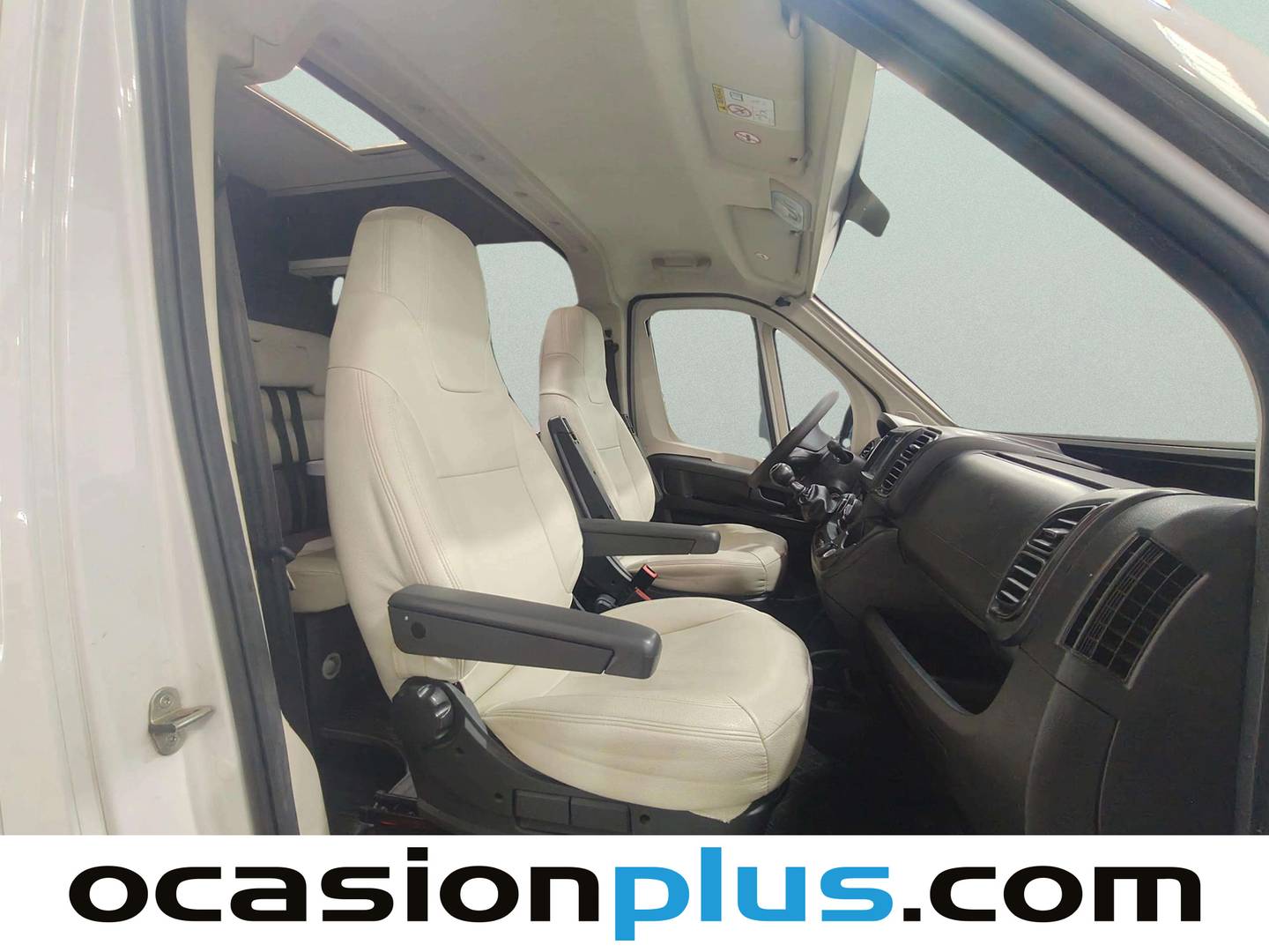 McLouis Menfys 3 McLouis Menfys 3 Maxi (140 CV) diésel
