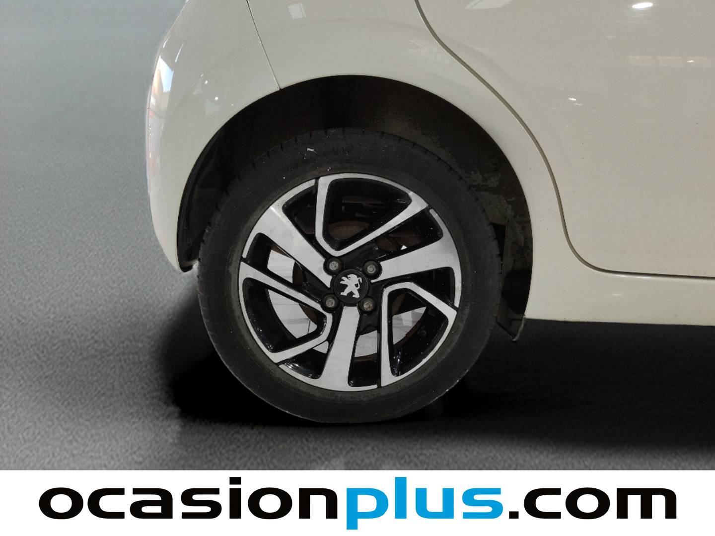 Foto Peugeot 108 Peugeot 108 1.2 PureTech Top! Allure (82 CV)