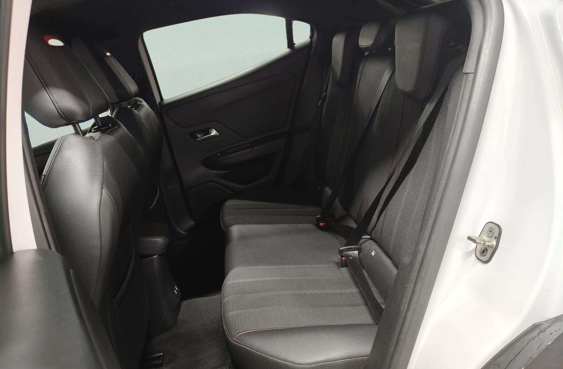 Opel Mokka 1.2 Turbo GS Line - foto 13