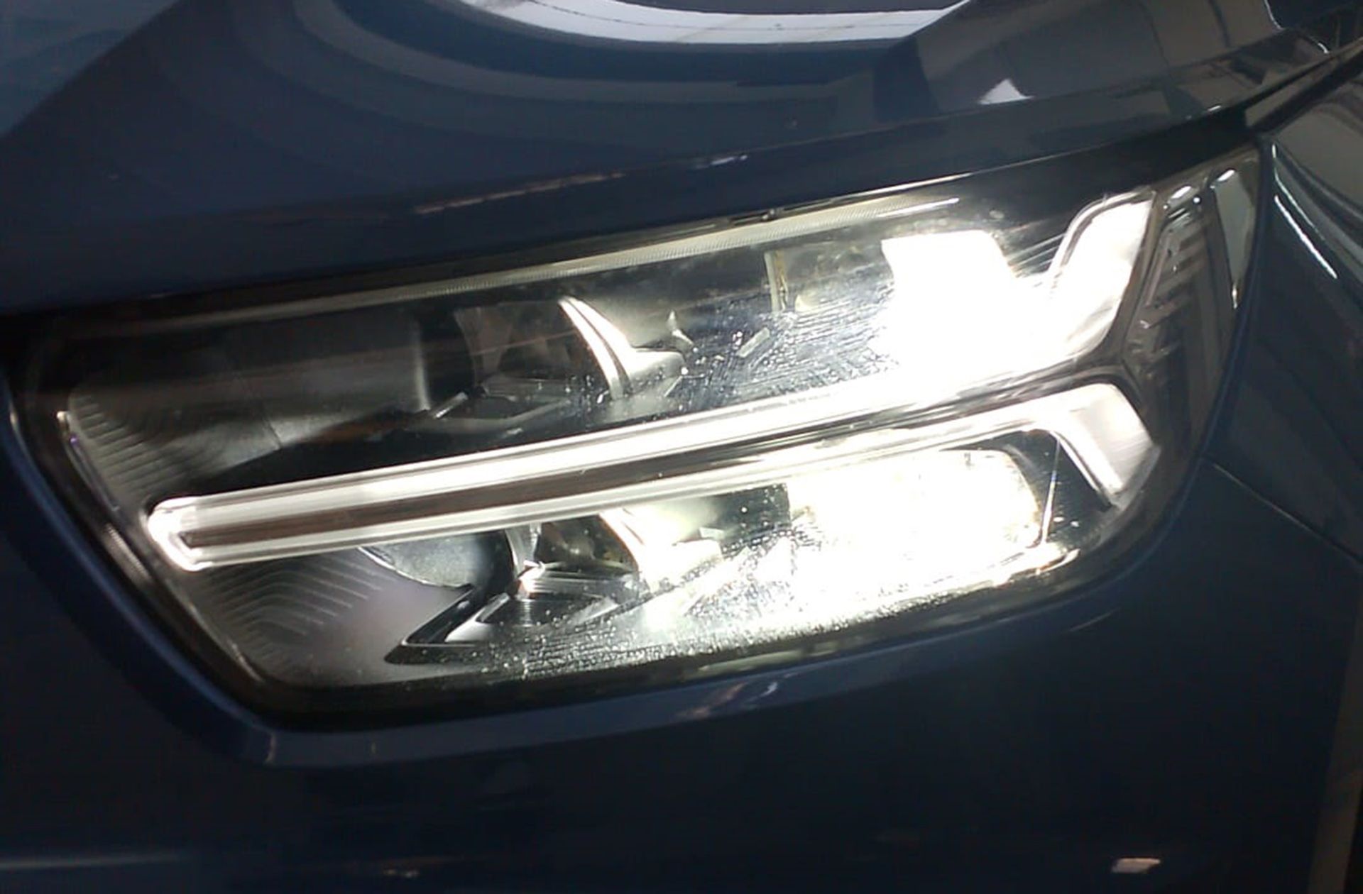 Volvo XC40 T4 R-Design - foto 14