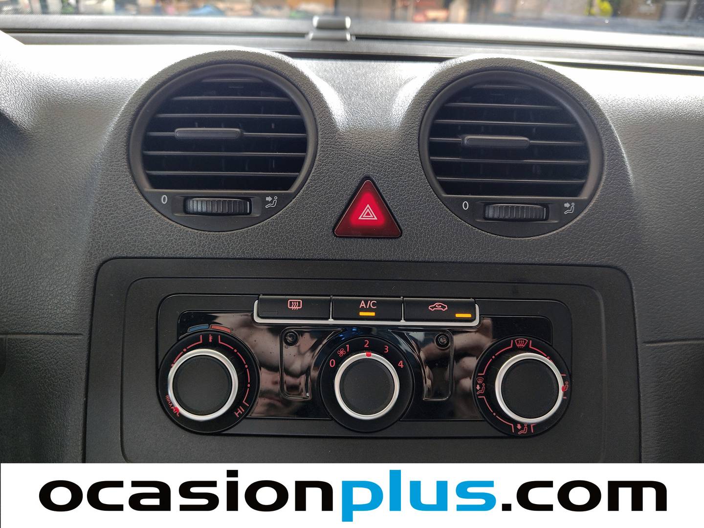 Extras y acabados del Volkswagen Caddy Volkswagen Caddy Kombi 1.6 TDI (102 CV)