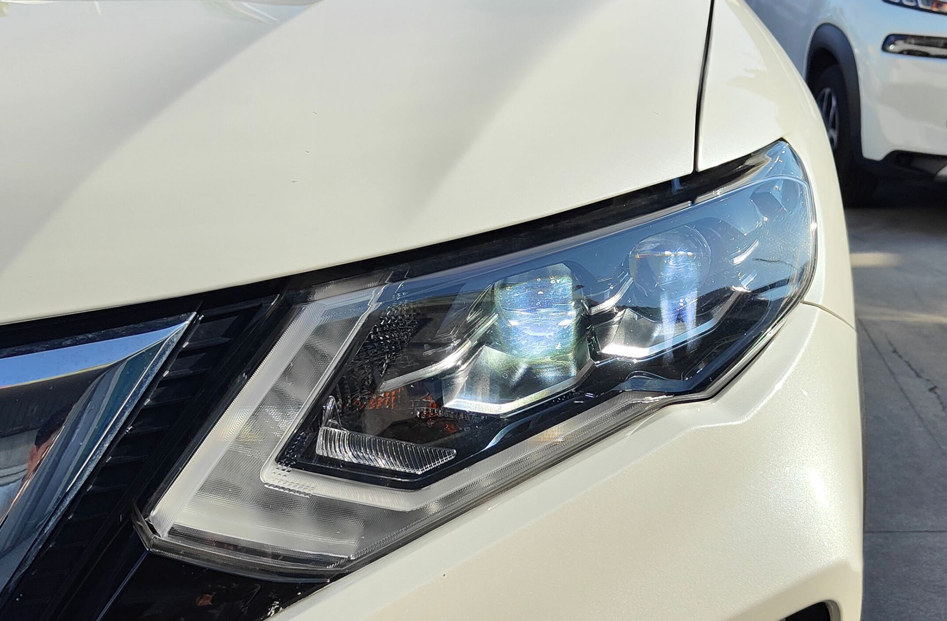 Nissan X-Trail 1.6 DIG-T Tekna 4x2 - foto 17