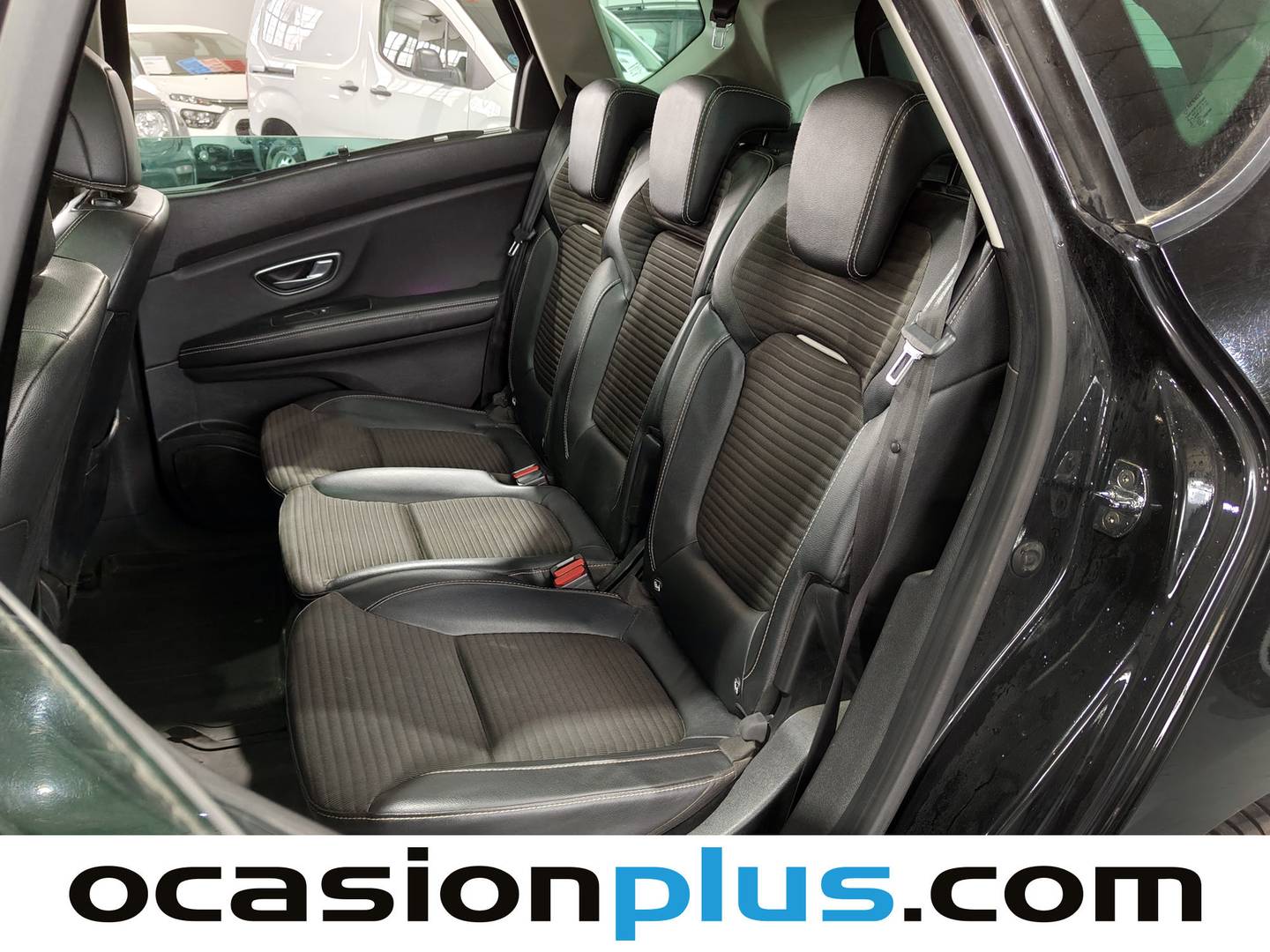 Foto asientos traseros Renault Scénic Renault Scenic Zen TCe (140 CV) GPF