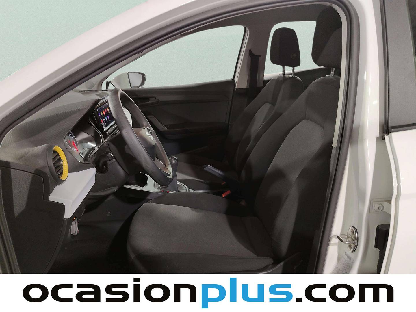 Foto asientos traseros Seat Ibiza Seat Ibiza 1.0 MPI Reference Plus (80 CV)