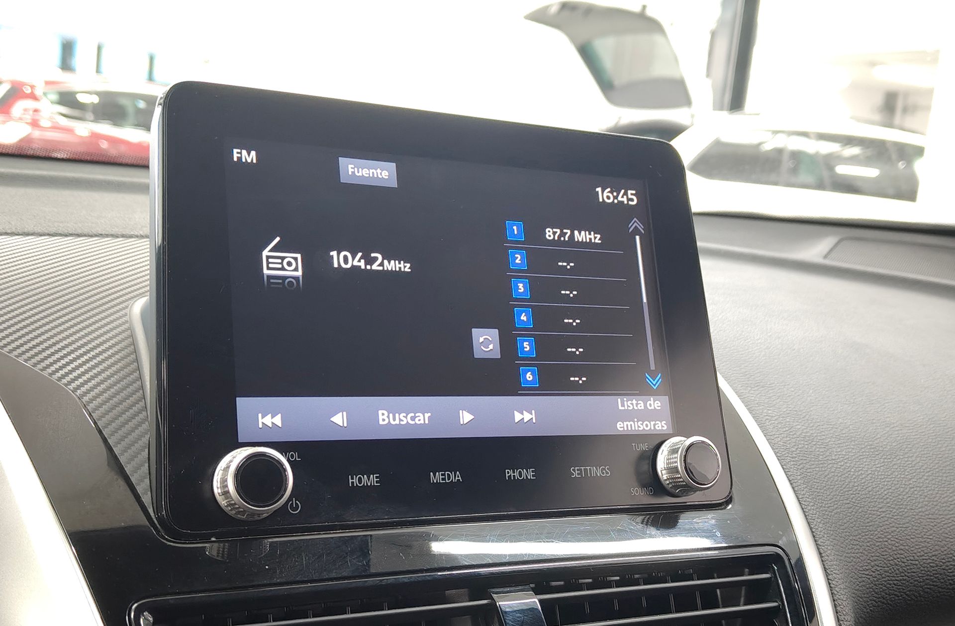Mitsubishi Eclipse Cross 2.4 PHEV Kaiteki 4WD - foto 32
