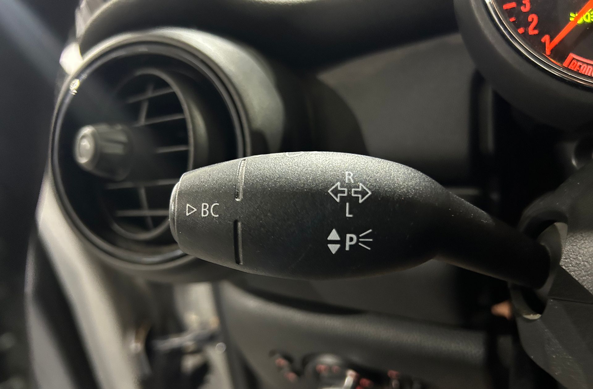 MINI Cooper One - foto 18