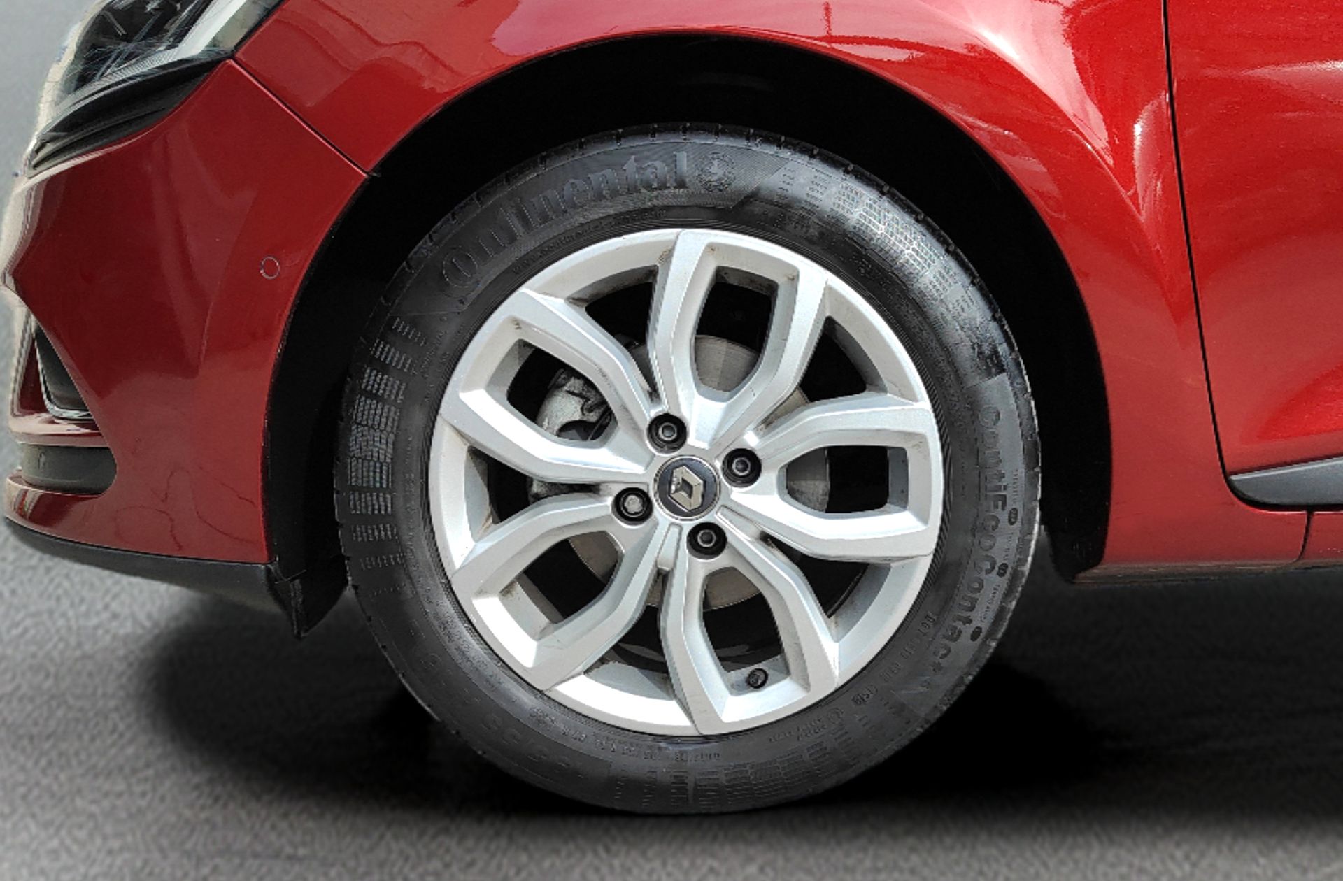 Renault Clio Zen TCe - foto 37