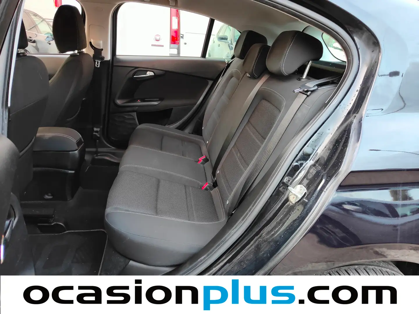 Foto Fiat Tipo Fiat Tipo 1.4 T-Jet Gasolina/GLP Lounge (120 CV)