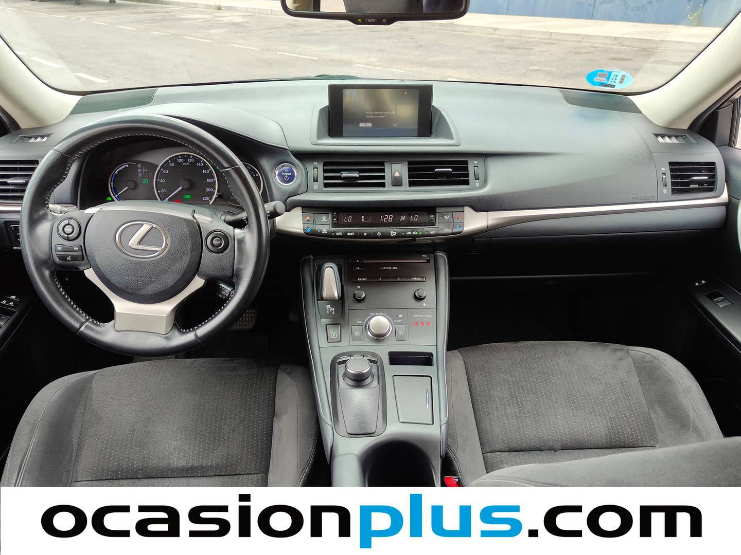 Equipamiento del Lexus CT Lexus CT 200h Executive Tecno (136 CV)