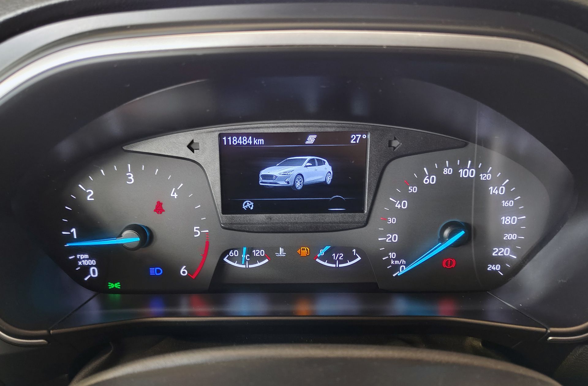 Ford Focus 1.5 EcoBlue Trend Edition - foto 19