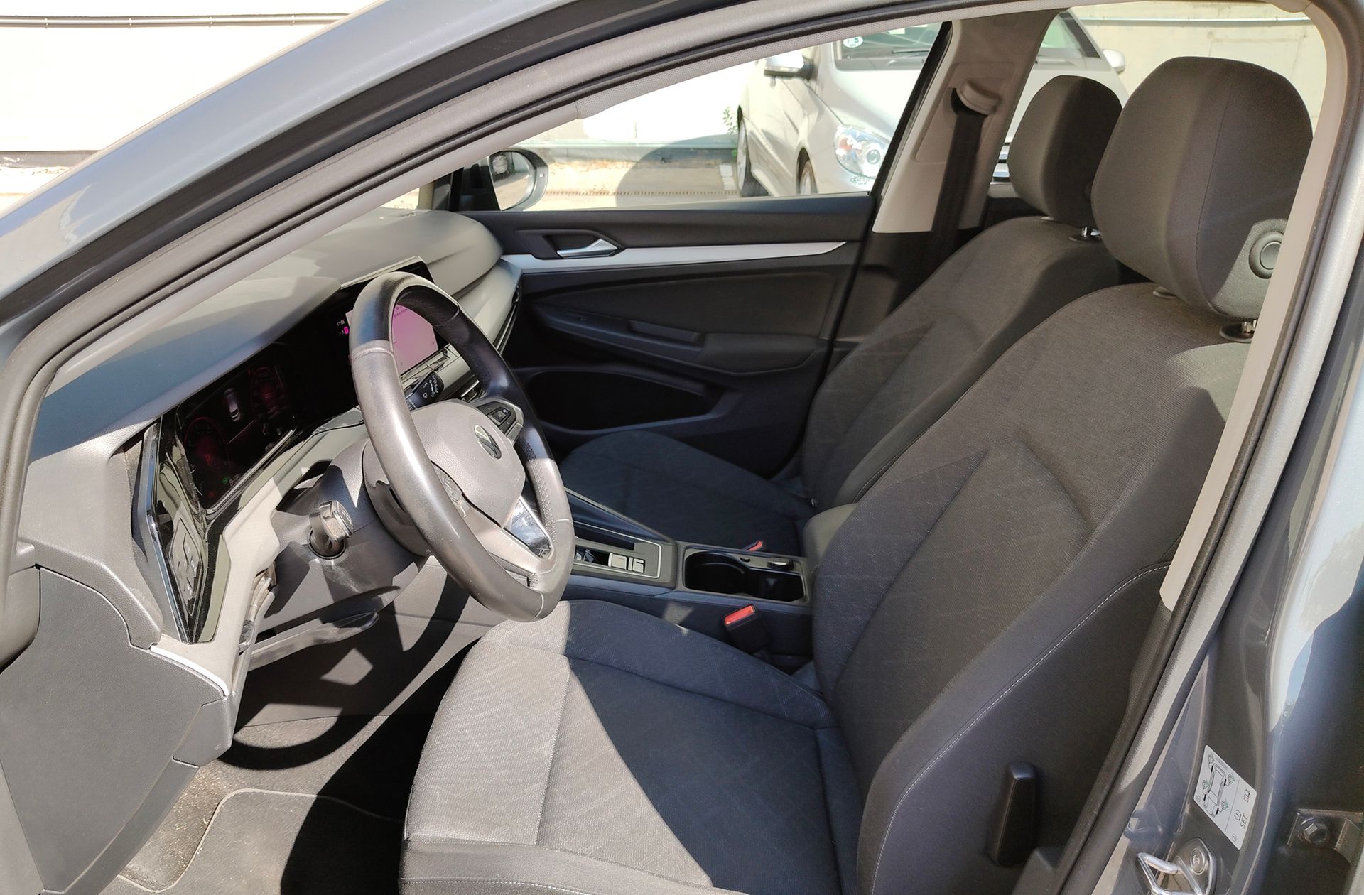 Volkswagen Golf Life 2.0 TDI DSG - foto 10