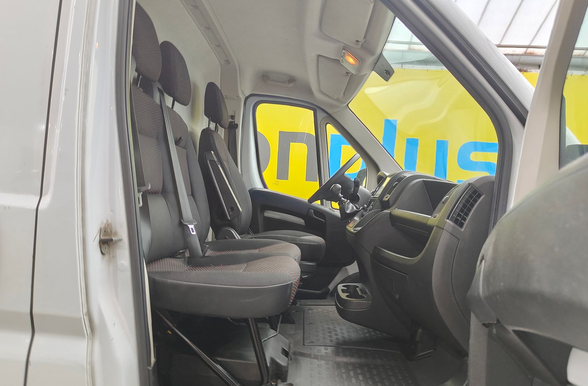 Peugeot Boxer BlueHDi 140 335 L3H2 - foto 16