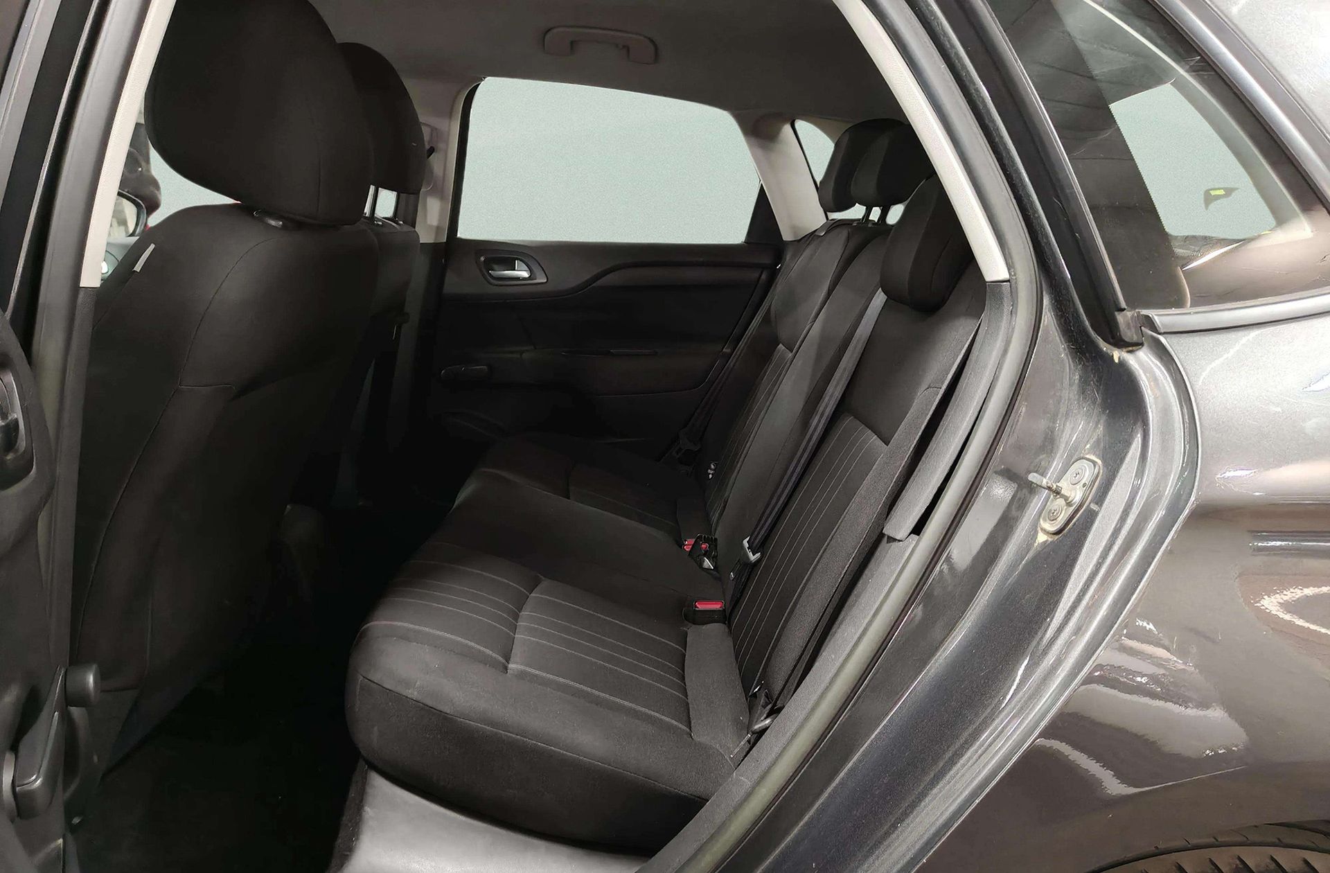 Citroën C4 1.6 HDi Tonic - foto 9
