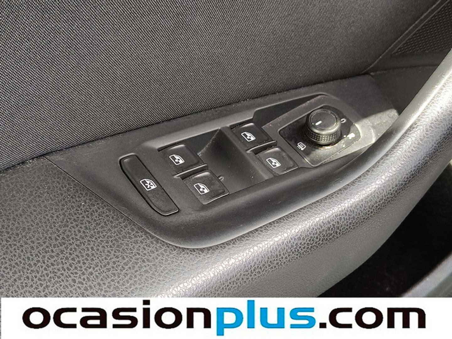 Foto Volkswagen Passat Volkswagen Passat Business 1.6 TDI (120 CV) DSG