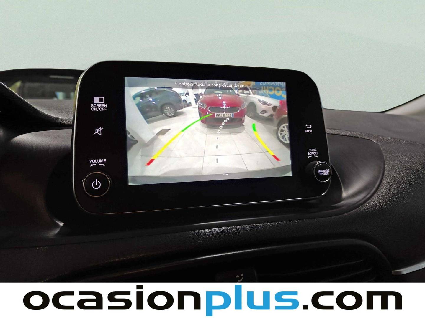 Equipamiento del Fiat Tipo Fiat Tipo SW 1.6 Multijet Lounge II (120 CV)