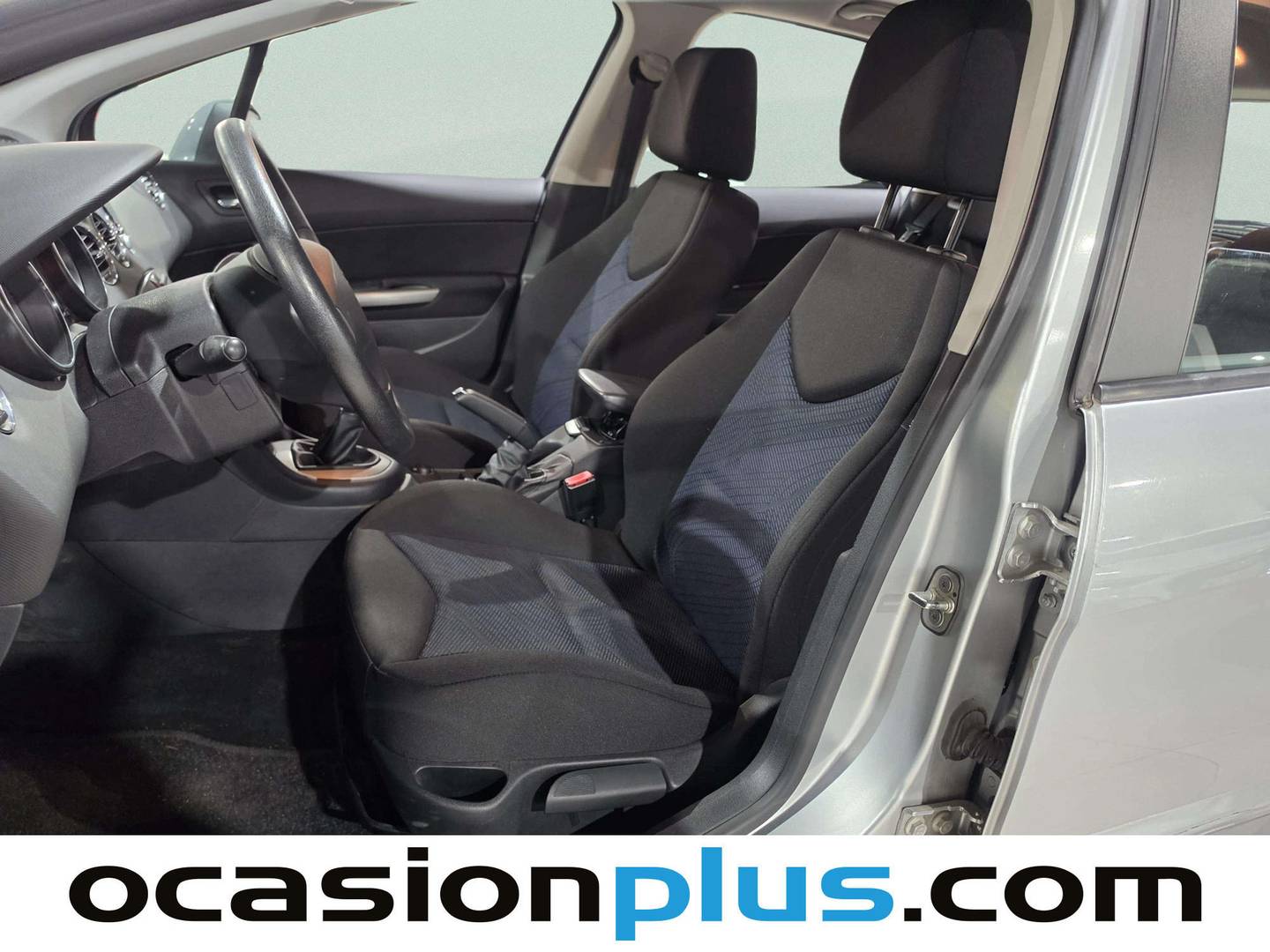 Foto asientos delanteros Peugeot 308 Peugeot 308 1.6 HDI Envy (92 CV)