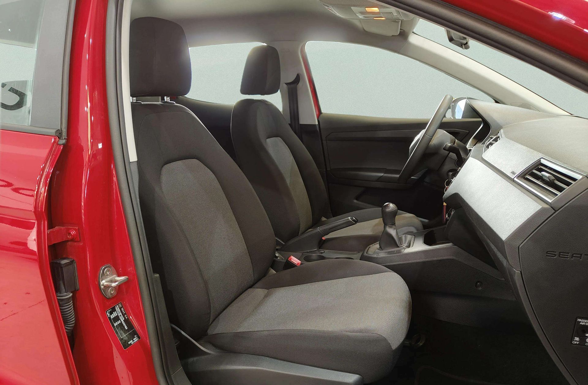 SEAT Ibiza 1.0 MPI Reference - foto 18