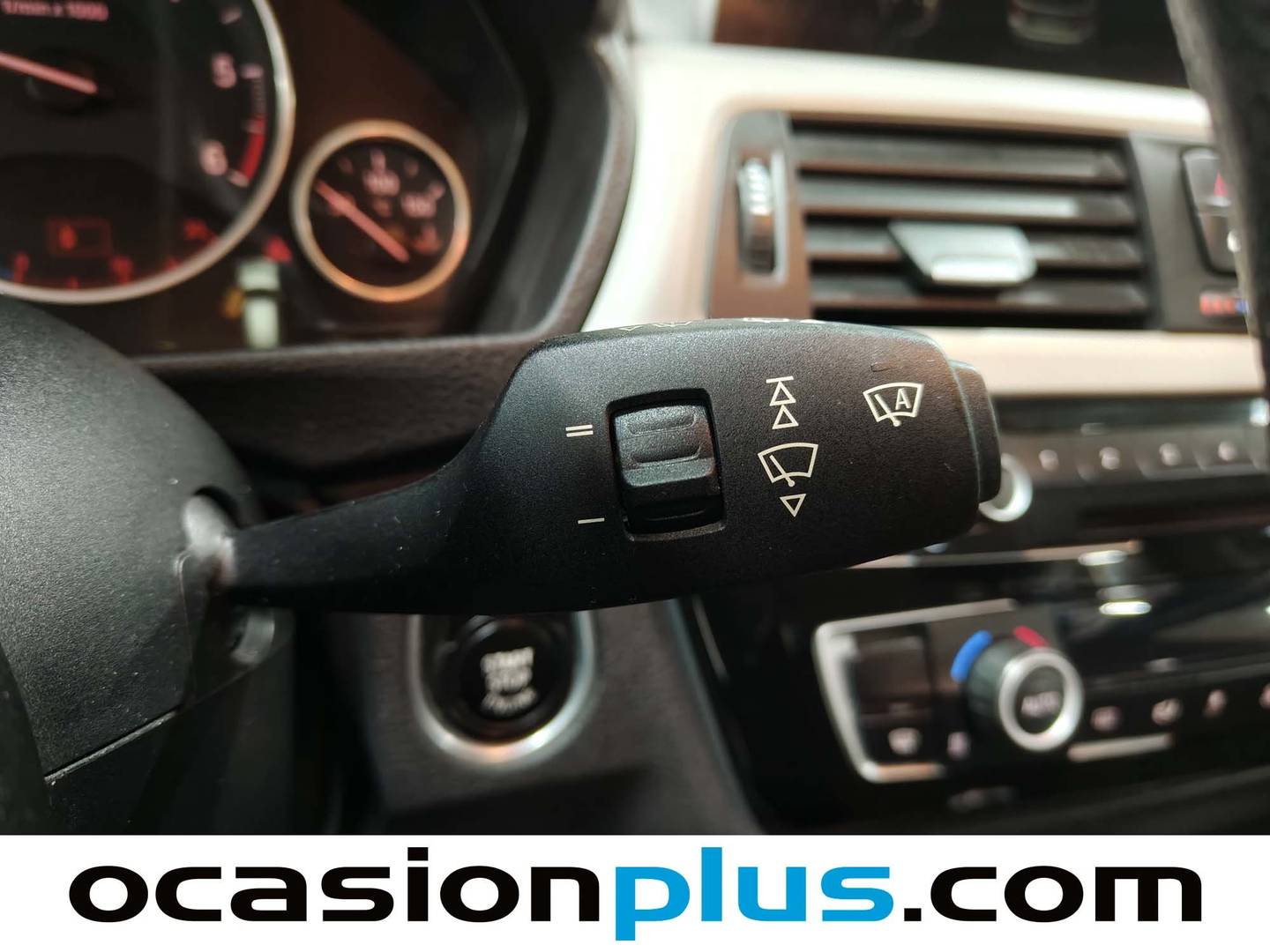 Foto BMW Serie 3 BMW Serie 3 318d Touring  (150 CV)