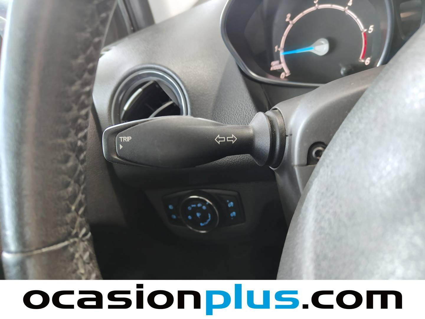 Ford Tourneo Courier Ford Tourneo Courier 1.5 TDCi Titanium (100 CV) seminuevo