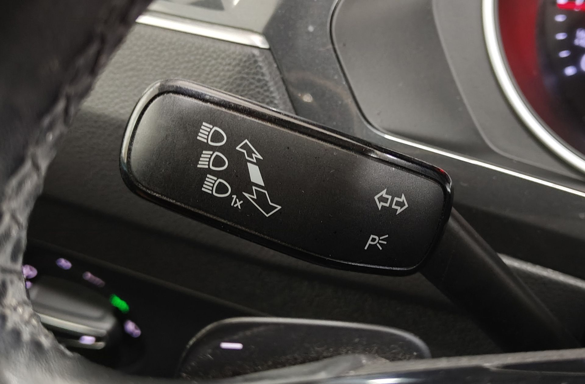 Volkswagen Tiguan Advance 1.5 TSI DSG Pack R-Line - foto 23