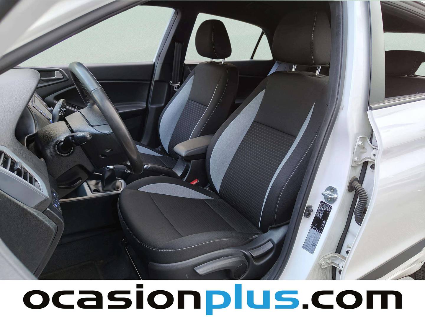 Foto Hyundai i20 Hyundai i20 1.2 MPI Go! Plus (84 CV)