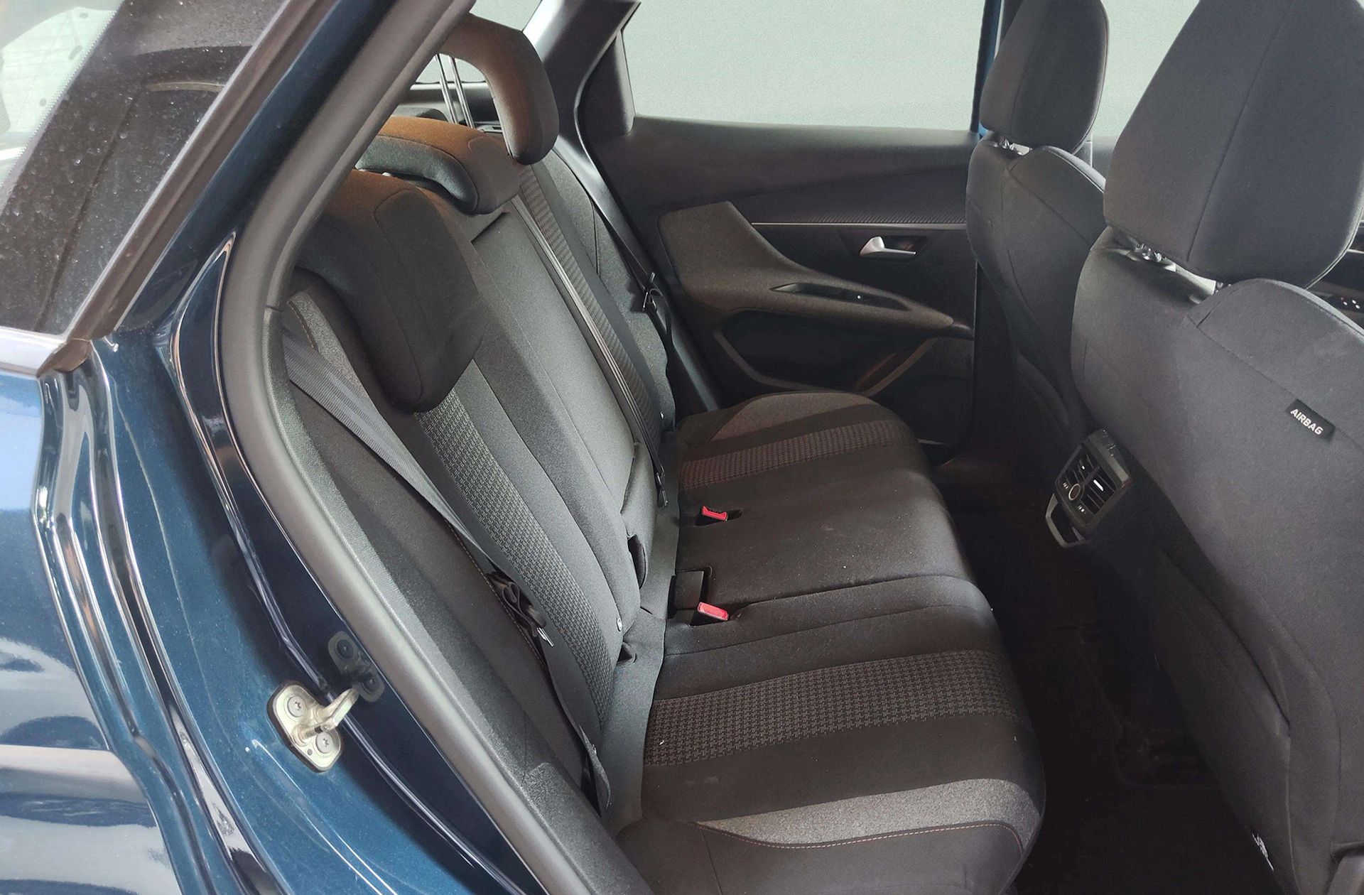 Peugeot 3008 PureTech 130 Active Pack - foto 17