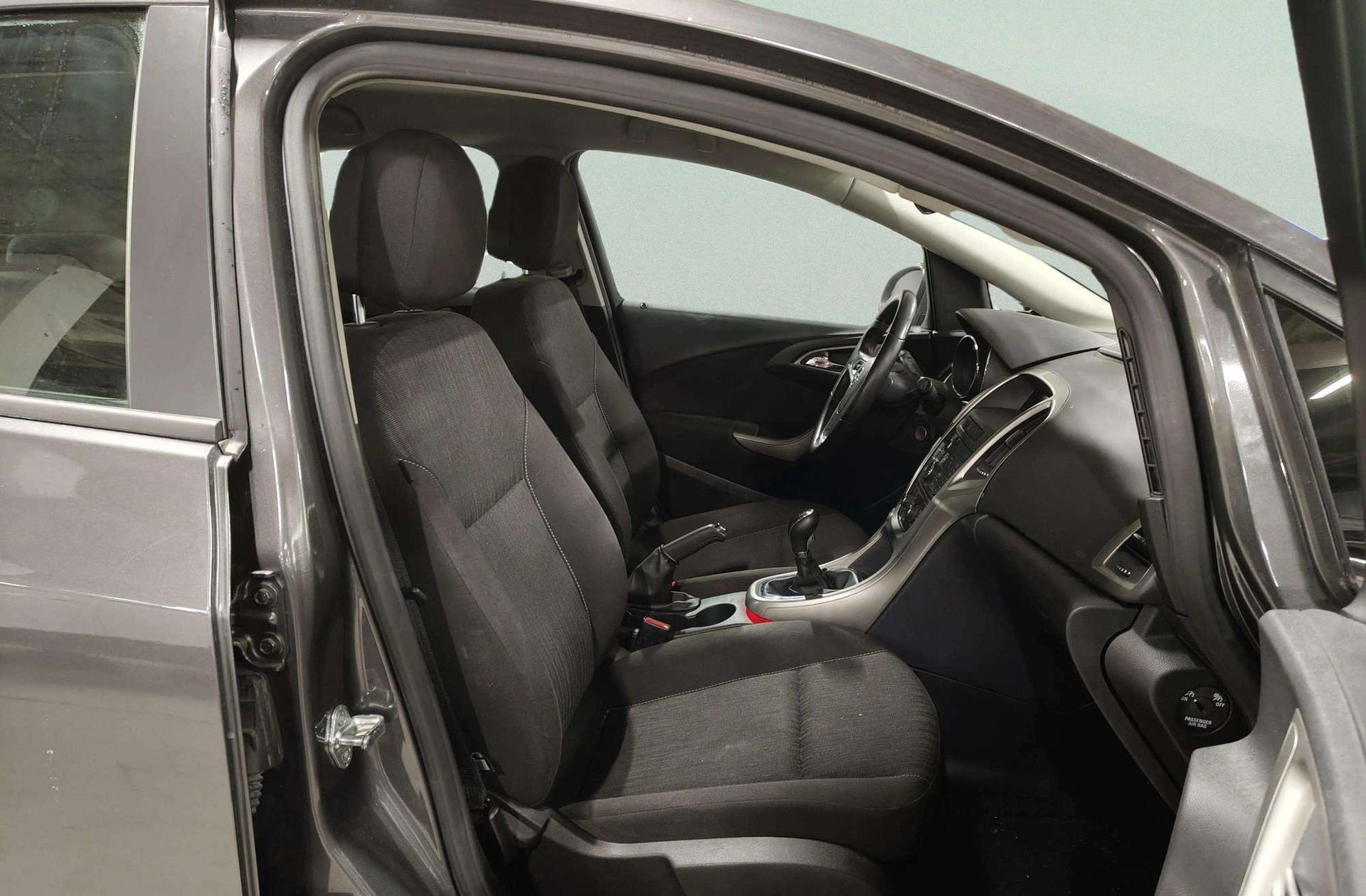Opel Astra 1.6 Enjoy - foto 12