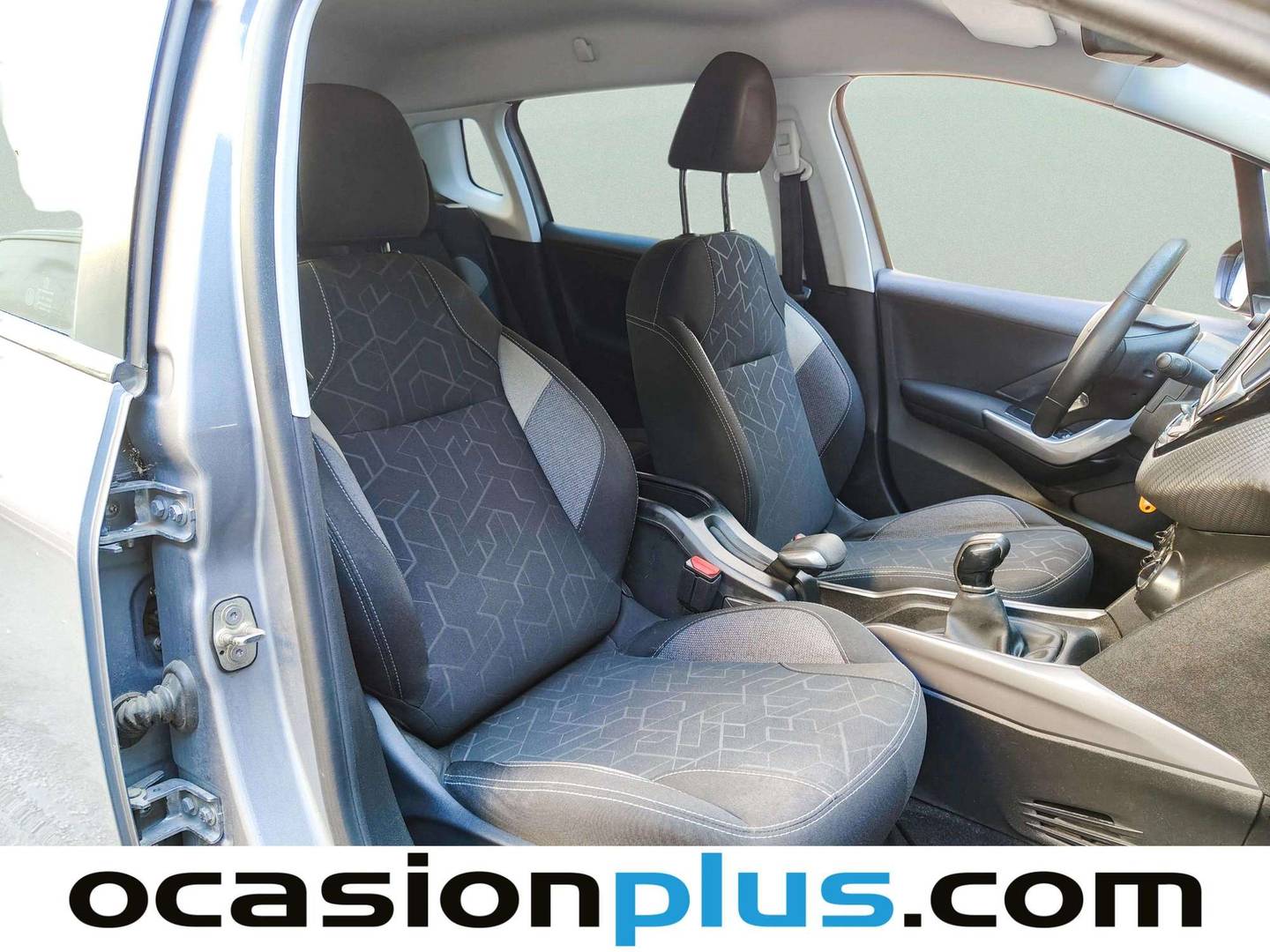 Peugeot 2008 Peugeot 2008 PureTech 110 S&S Active (110 CV) manual