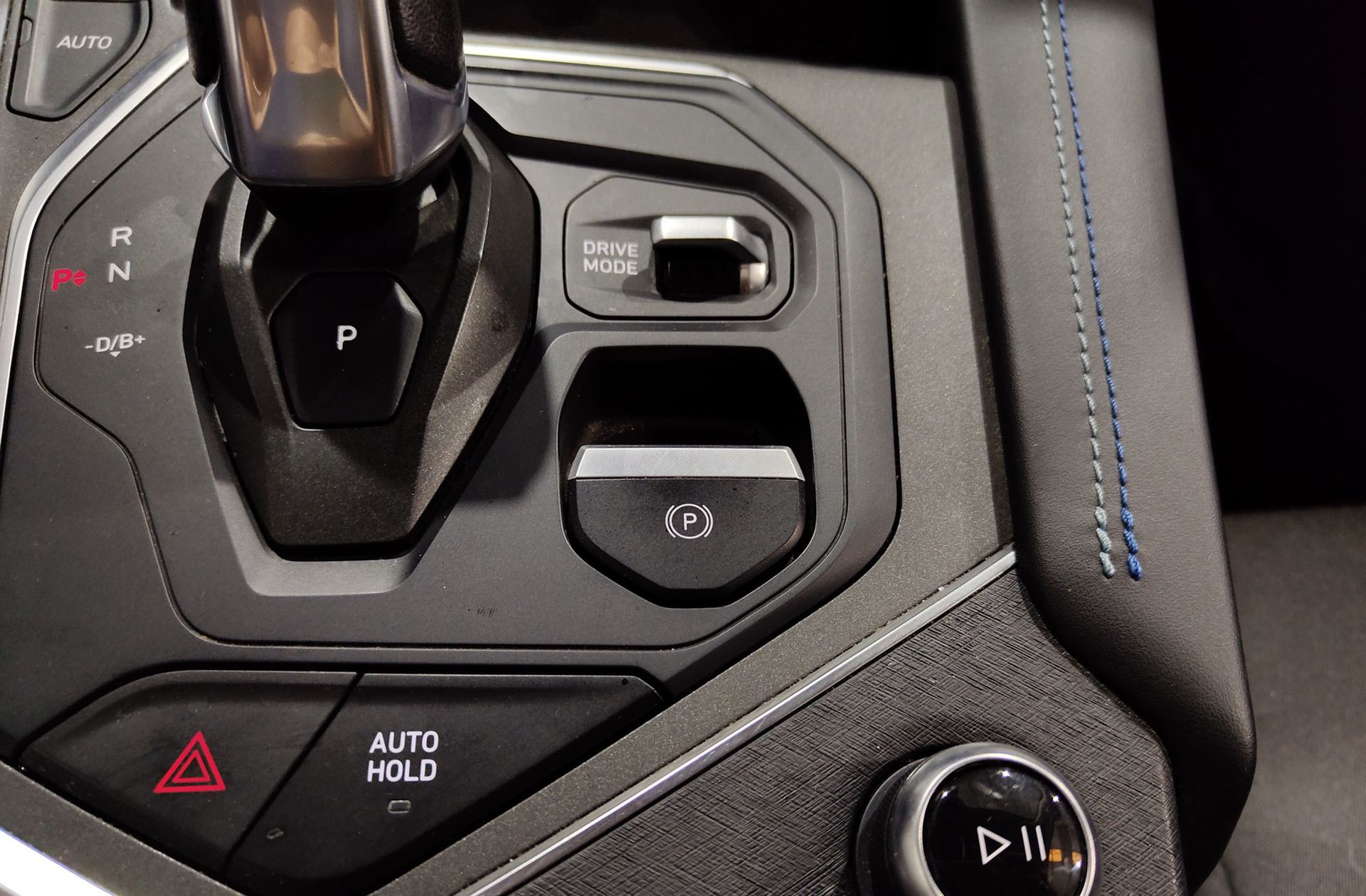 Lynk & Co 01 1.5 PHEV - foto 35