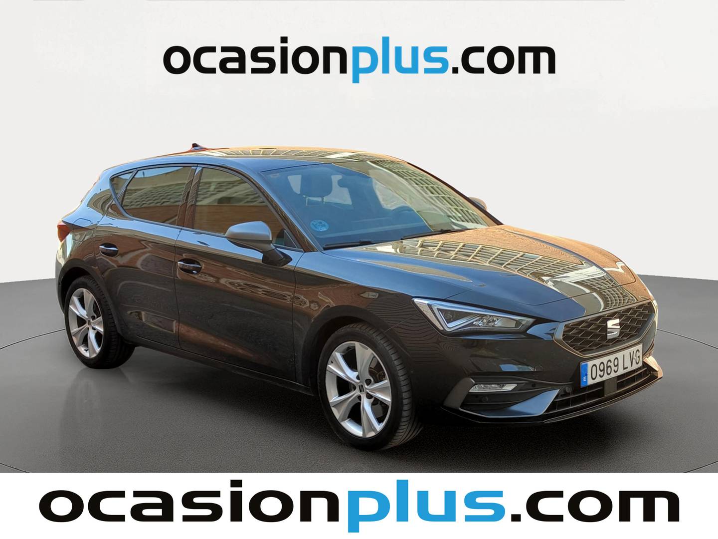 Foto delantera Seat León SEAT León 1.5 TSI S&S FR Go L (150 CV) derecha