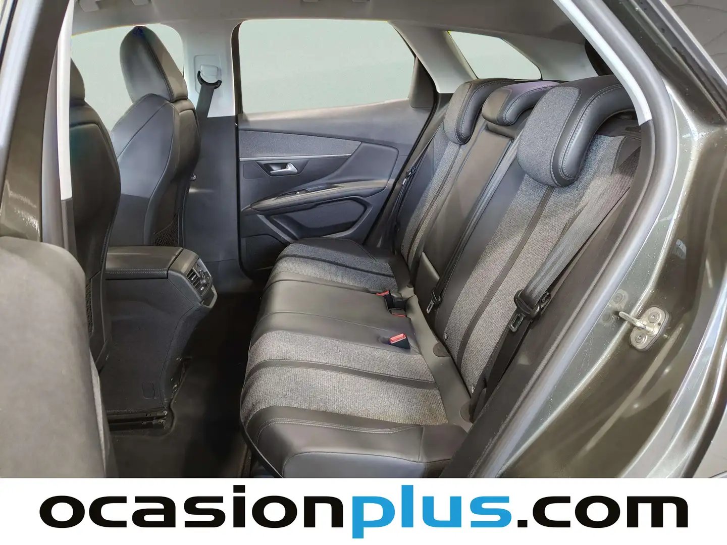 Foto Peugeot 3008 Peugeot 3008 PureTech 130 Allure (130 CV)