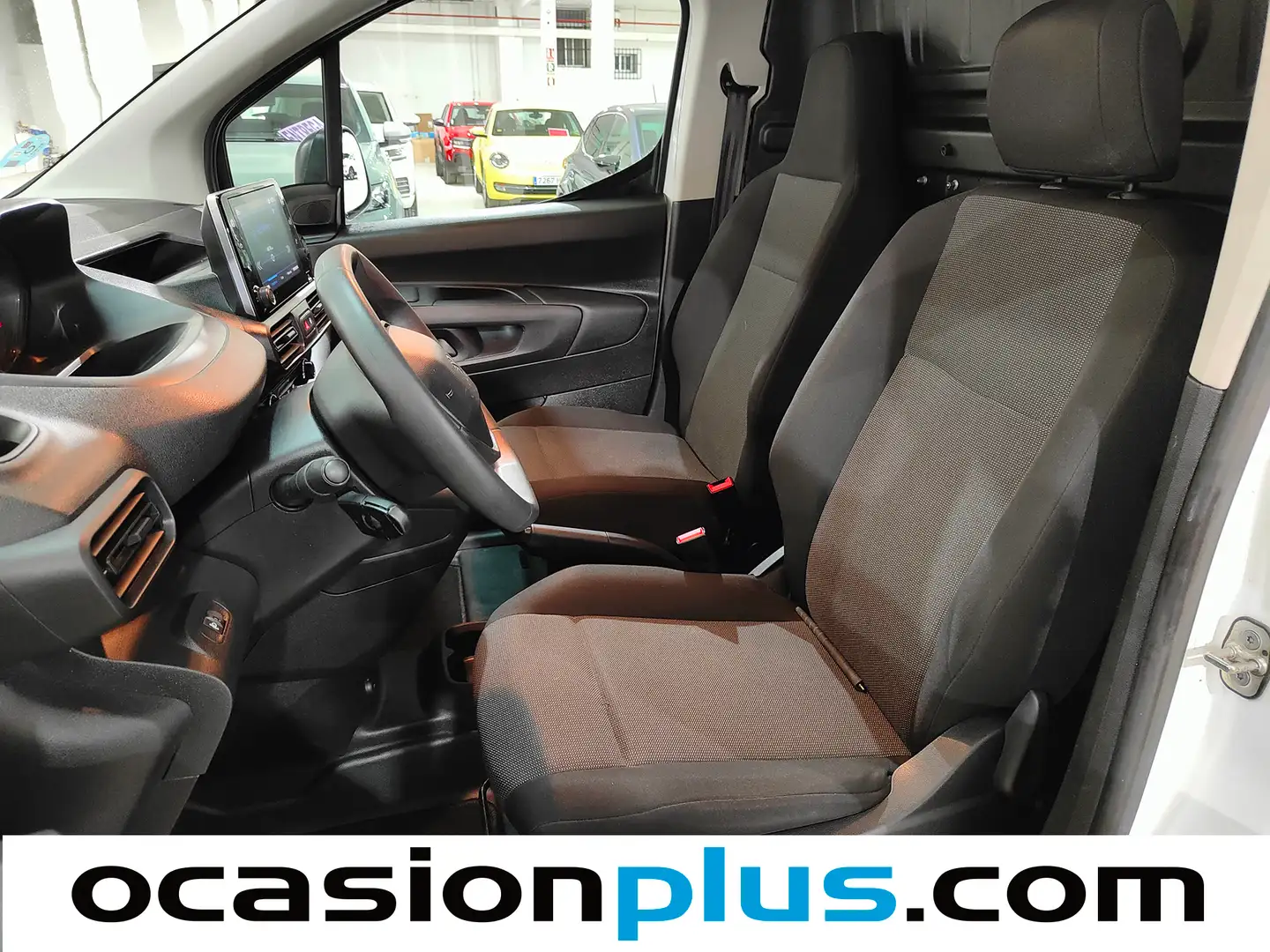 Foto Peugeot Partner Peugeot Partner Furgon BlueHDi 100 S&S Pro Standard 600kg (98 CV)