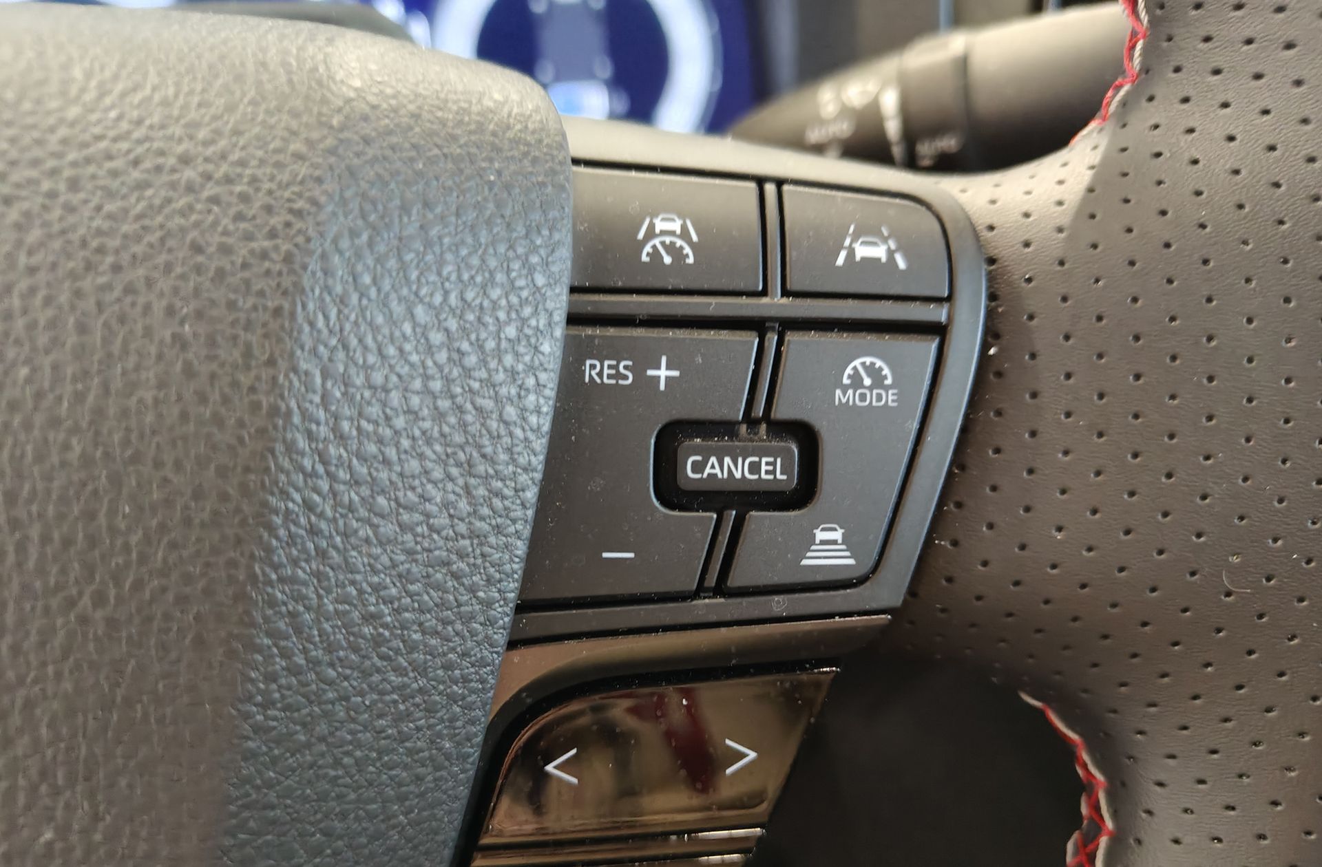 Toyota C-HR 200H GR Sport AWD-i - foto 24