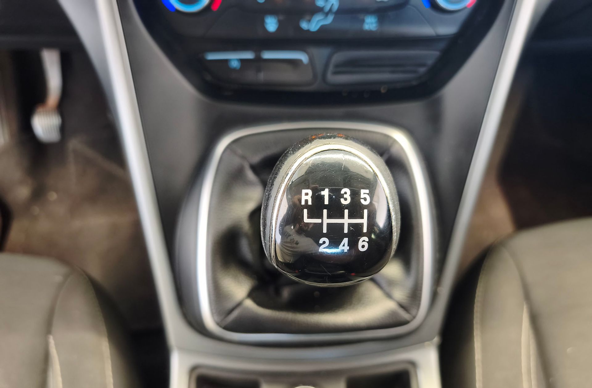 Ford Kuga 1.5 EcoBoost Trend+ 4x2 - foto 5