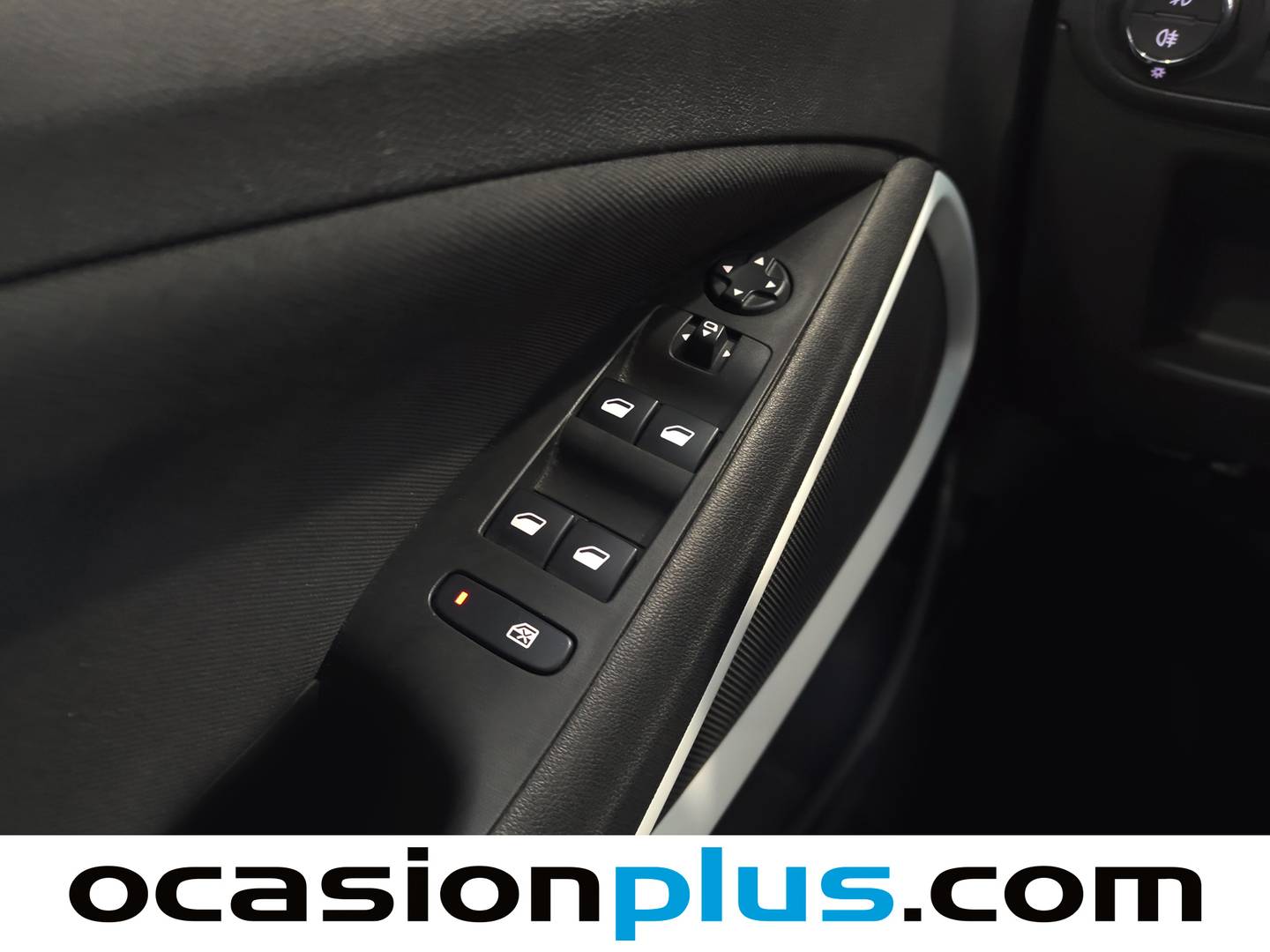 Foto Opel Crossland X Opel Crossland X 1.2 Opel 2020 (110 CV)