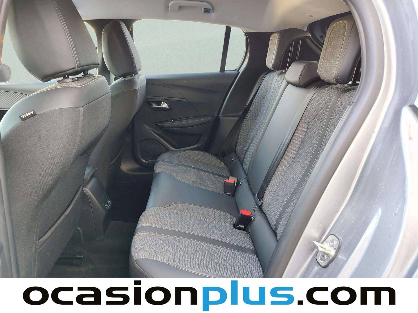 Foto asientos traseros Peugeot 208 Peugeot 208 PureTech 100 Allure (100 CV)