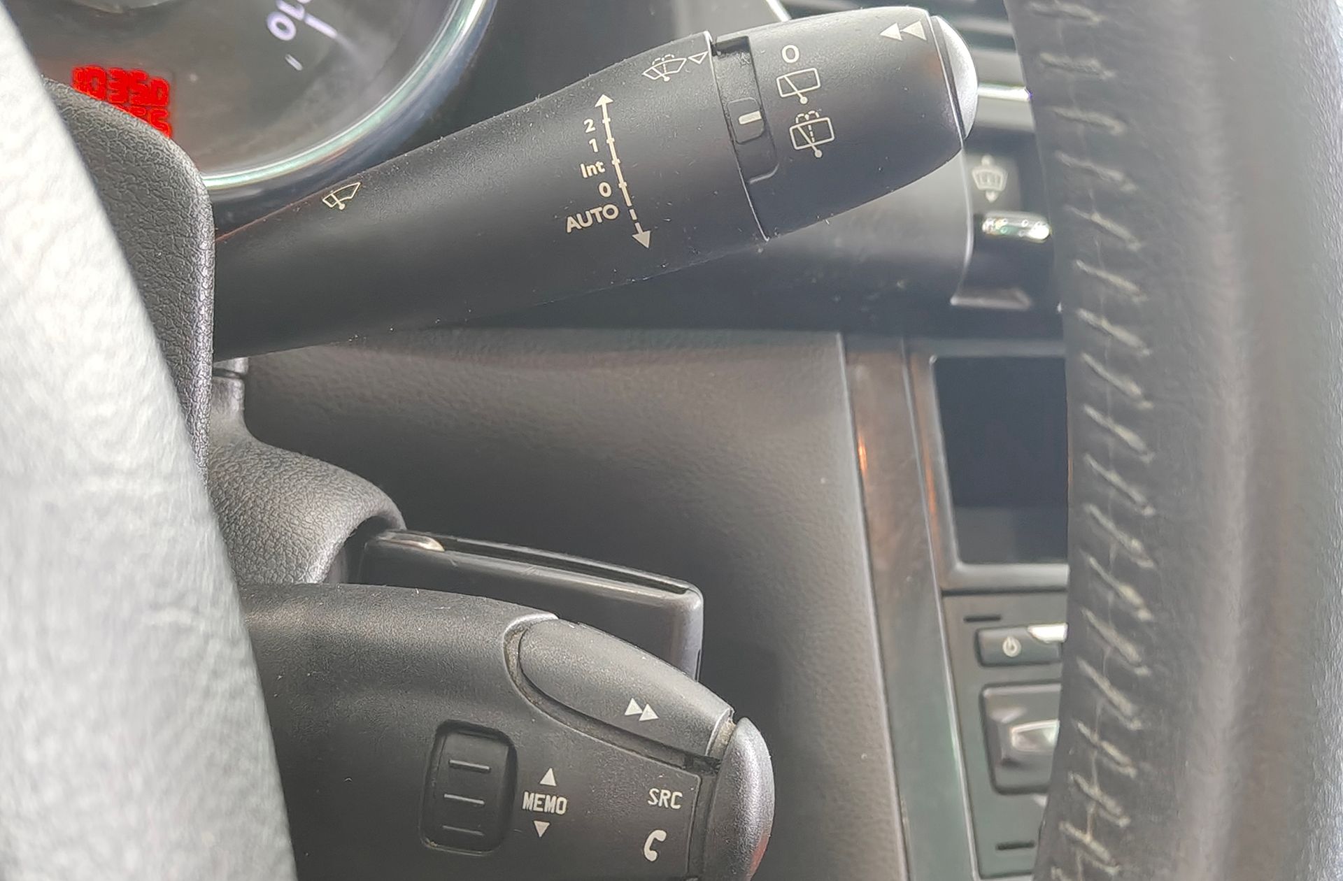 Peugeot 3008 2.0 HDi FAP Sport Pack - foto 27