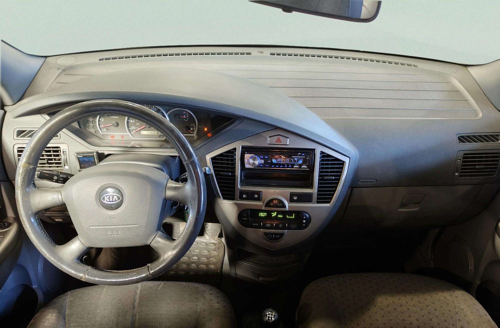 Kia Carens 2.0 CRDi EX - foto 6