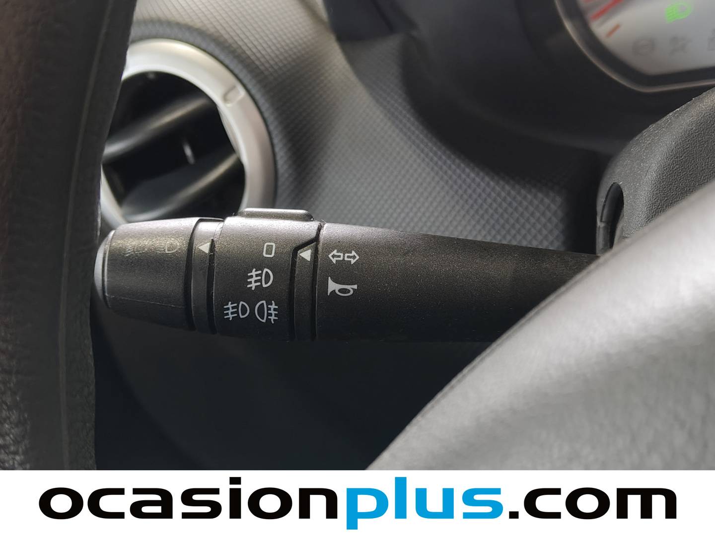 Dacia Sandero Dacia Sandero Laureate 1.2 (75 CV) de segunda mano