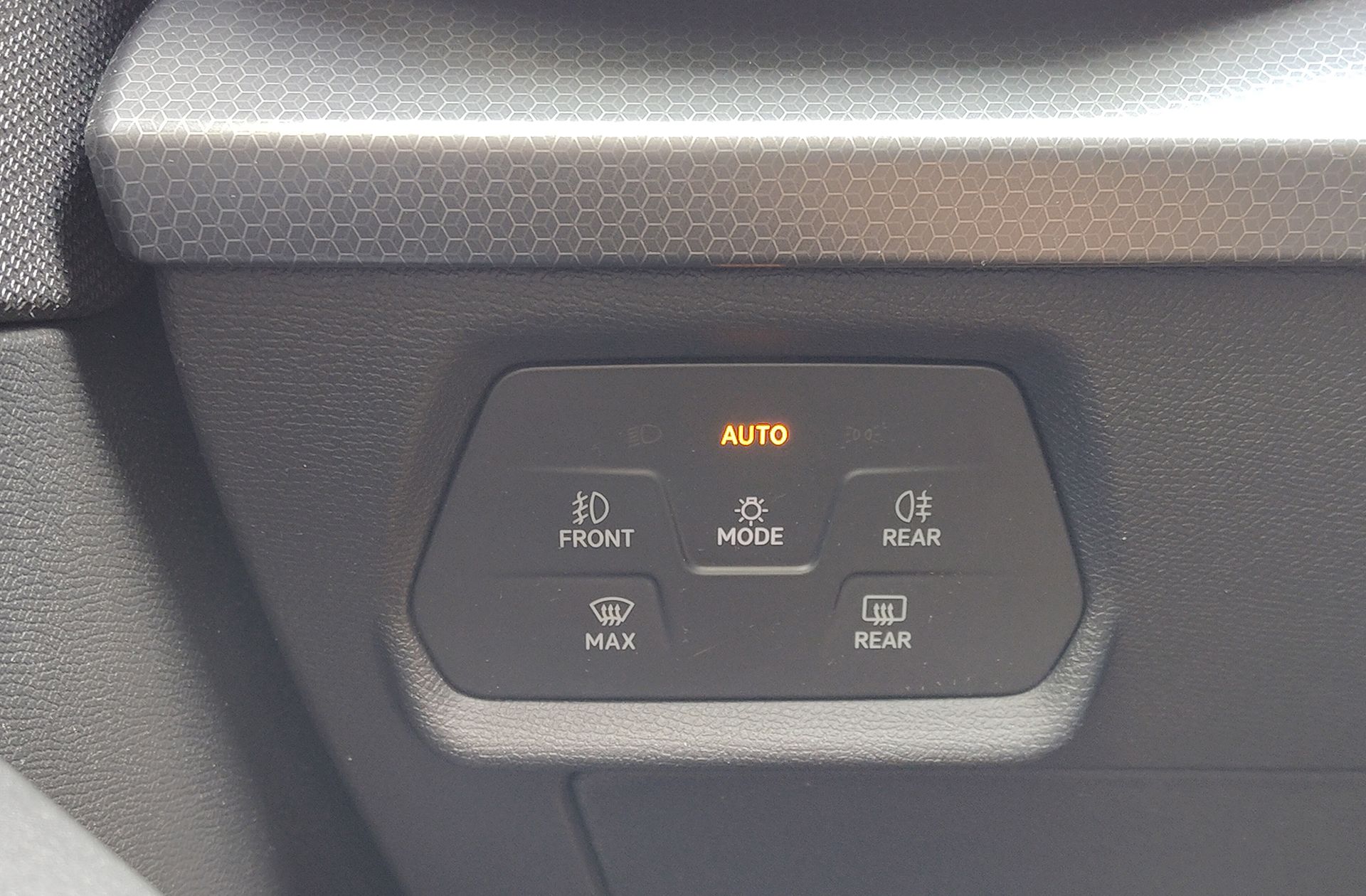SEAT León ST 2.0 TDI Style XL DSG - foto 11