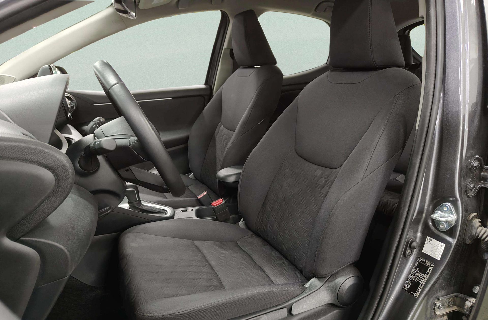Toyota Yaris 120H Active Plus - foto 10
