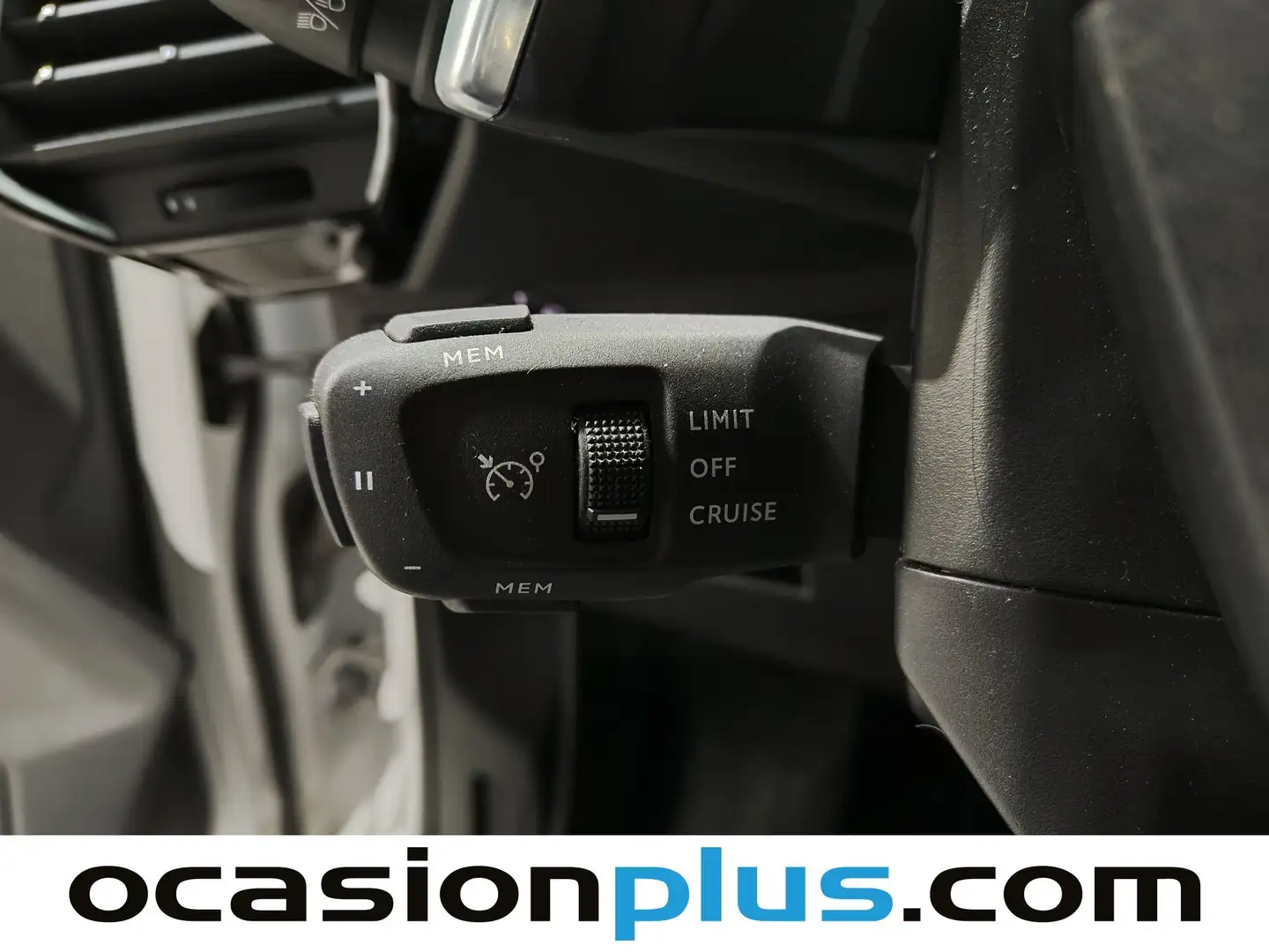 Foto DS DS 7 Crossback DS DS7 Crossback PureTech 130 Bastille+ AT (131 CV)