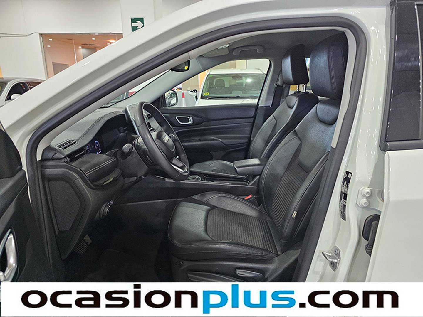 Foto Jeep Compass Jeep Compass 1.5 MHEV Night Eagle DCT (130 CV)